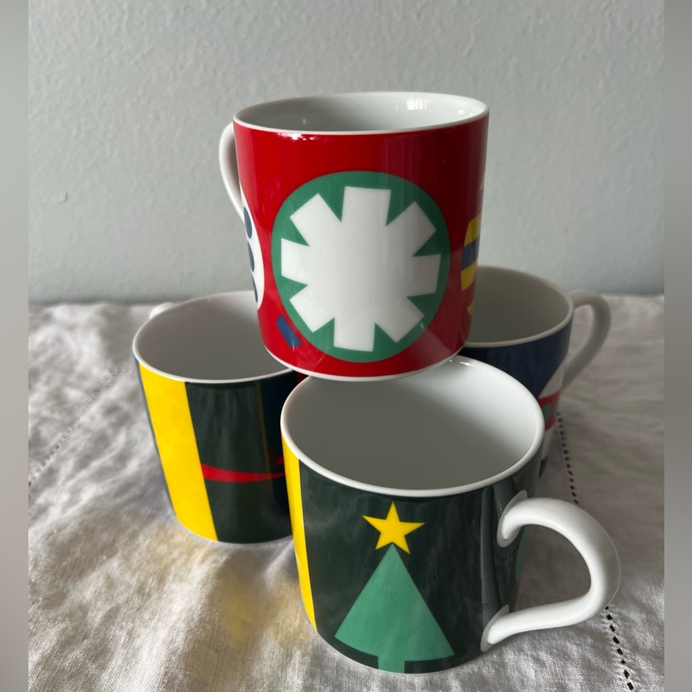 Vtg Museum of Modern Art Gene Meyer Porcelain "Holiday" Christmas Mugs Set of 4